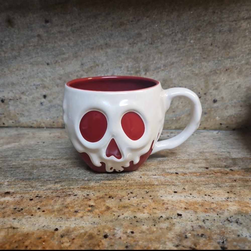 Disney Snow White Poison Apple Ceramic Coffee Mug Evil Queen Apple